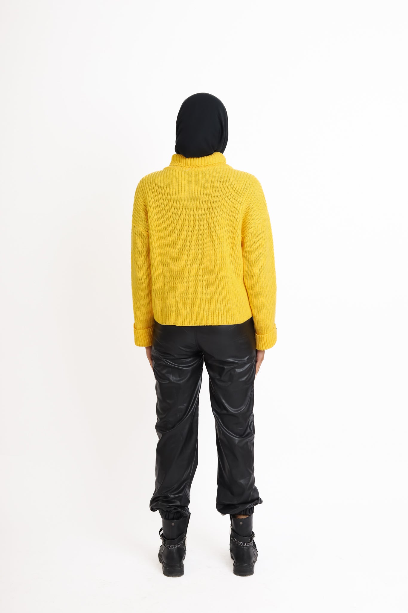 Oversized Short Pullover