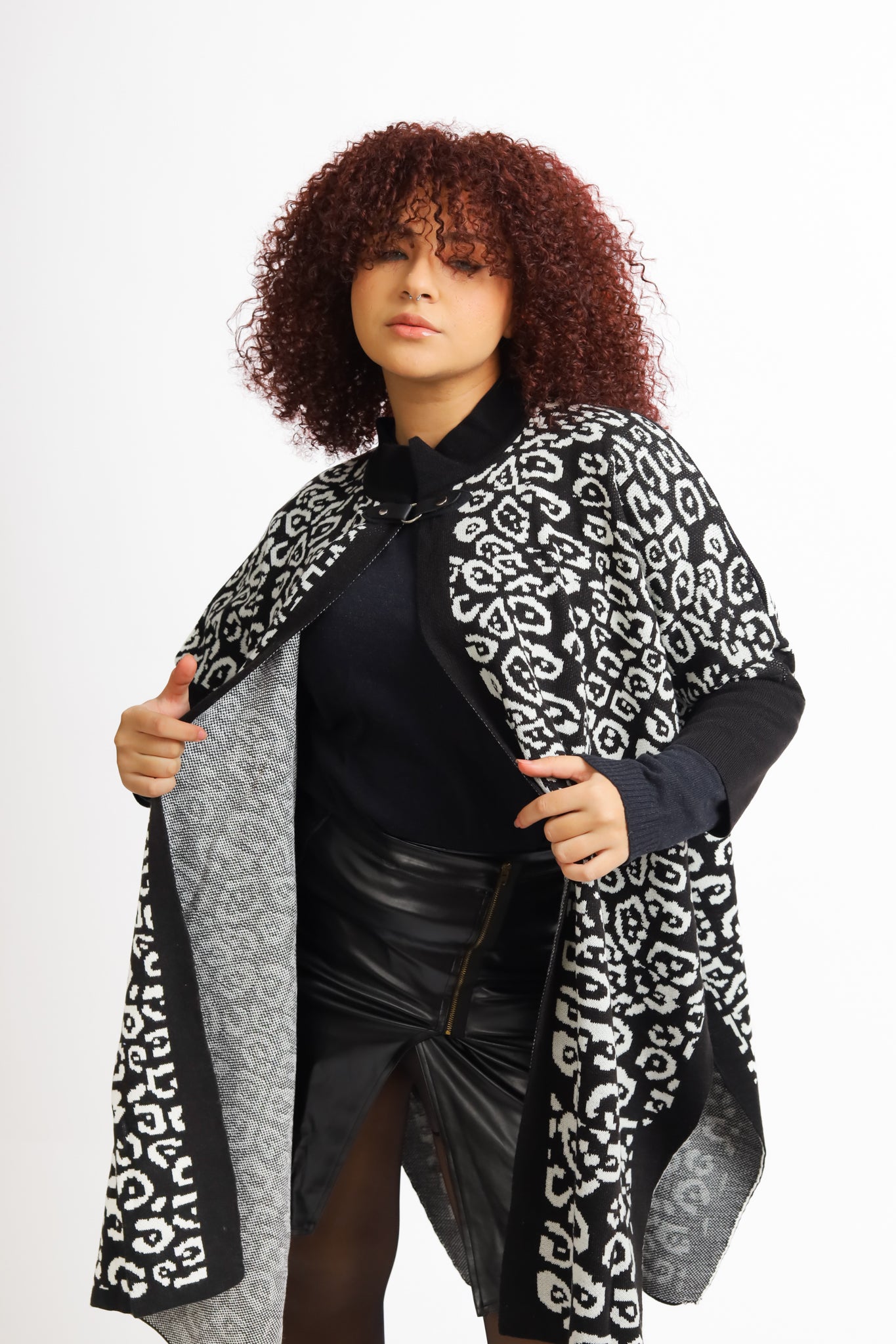 Tiger Cardigan with Proche